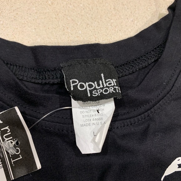 TSHIRT Put a ring on it - Picture 3 of 3